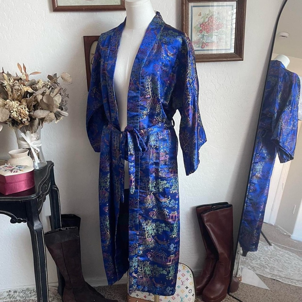 Beautiful Vintage 80s Blue Chinese Dragon Satin Robe Kimono